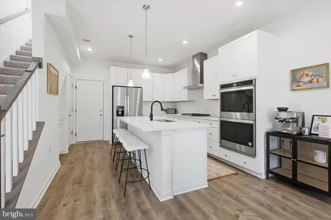 $565,000 | 46037 Woodpecker Square, Sterling, VA 20165