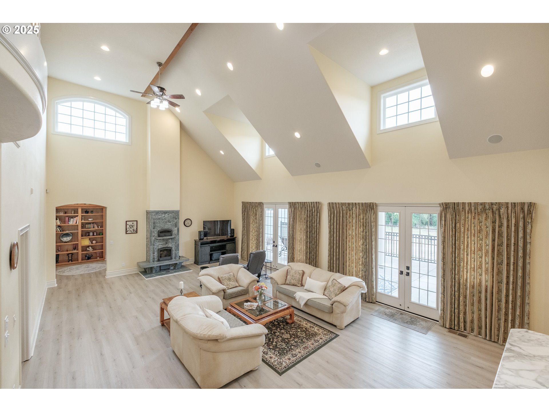 37524 Northwest Soap Creek Road Corvallis, OR 97330 - Photo 7 of 47