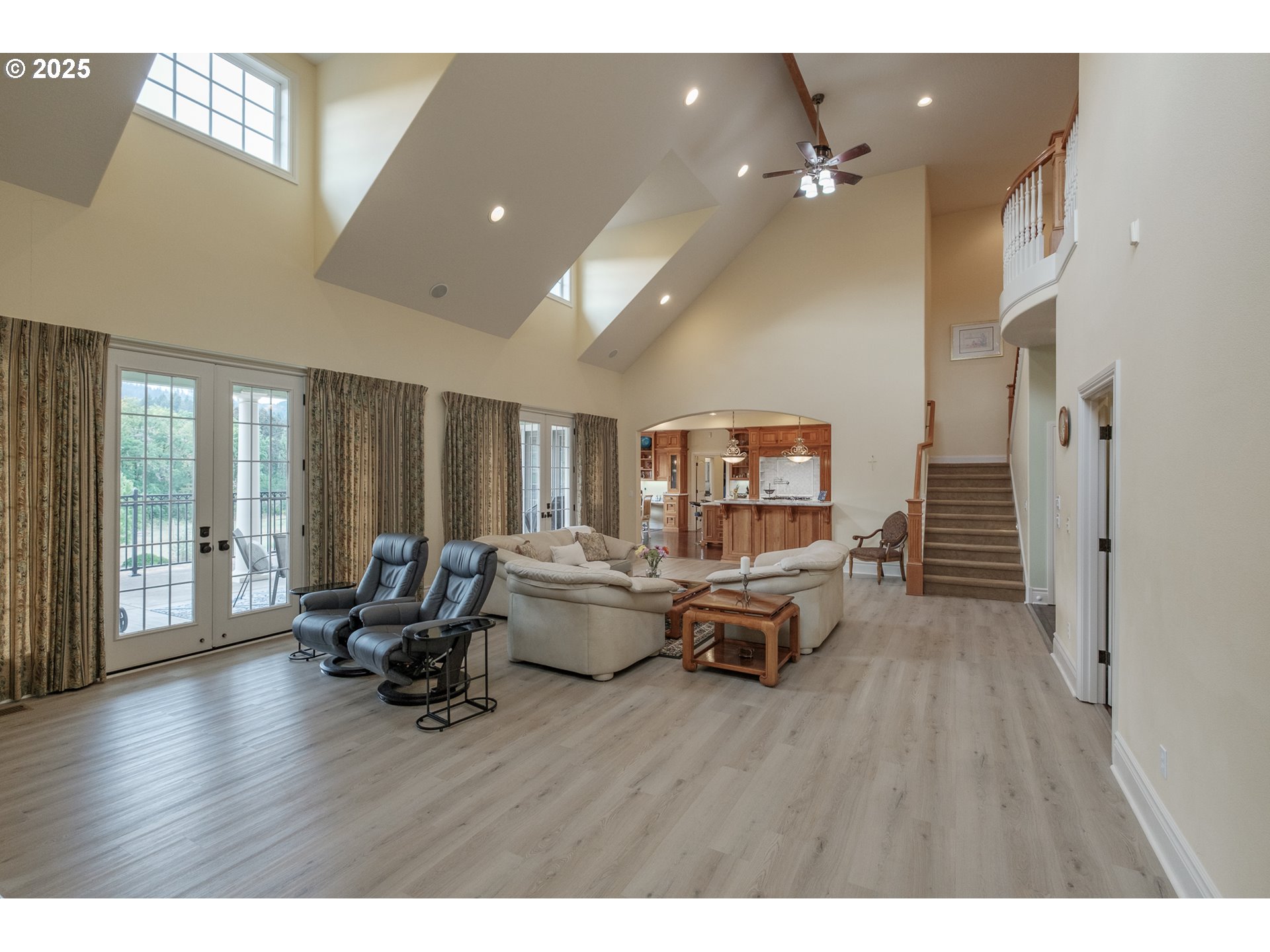 37524 Northwest Soap Creek Road Corvallis, OR 97330 - Photo 8 of 47