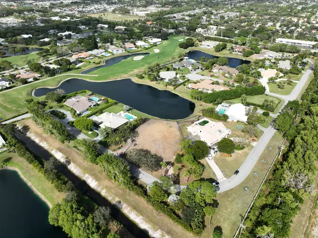 $1,675,000 | 330 Glenwood Drive, Delray Beach, FL 33445