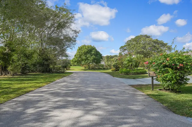 $1,675,000 | 330 Glenwood Drive, Delray Beach, FL 33445