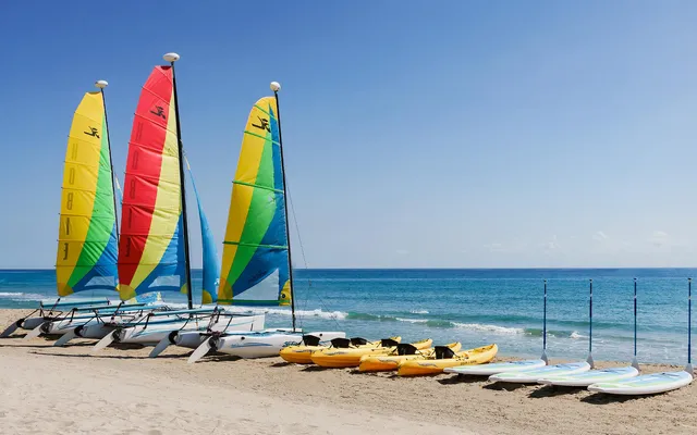 $1,675,000 | 330 Glenwood Drive, Delray Beach, FL 33445