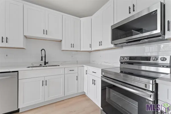 $1,900 | 1714 Tricou Street, New Orleans, LA 70117