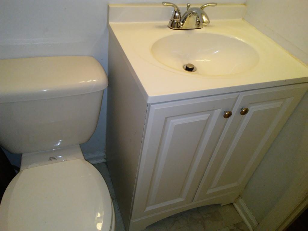 100 Burnett Road Dickson, TN 37055 - Photo 18 of 23 hall bath