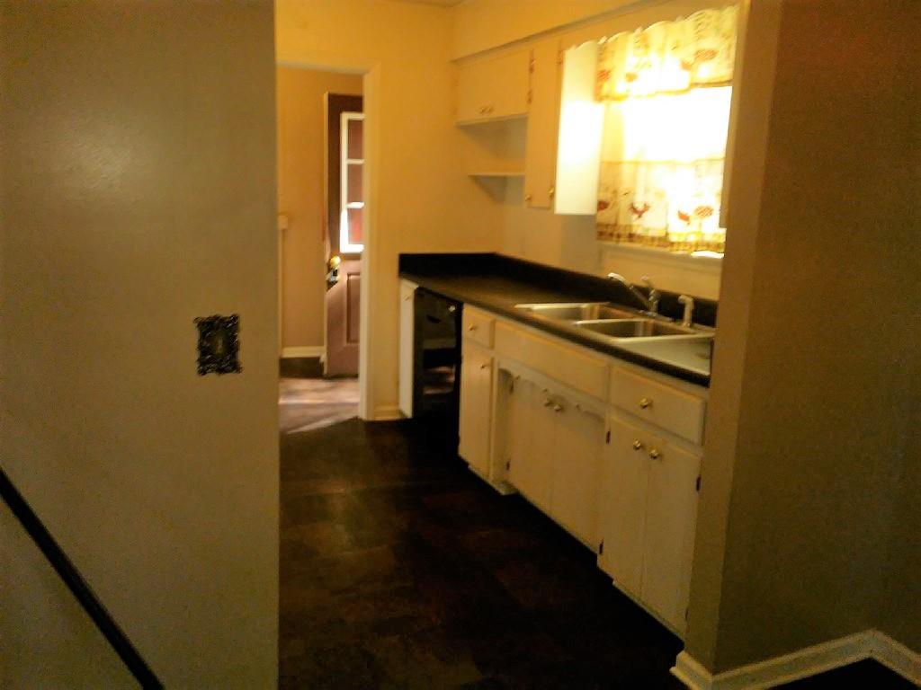100 Burnett Road Dickson, TN 37055 - Photo 10 of 23 kitchen