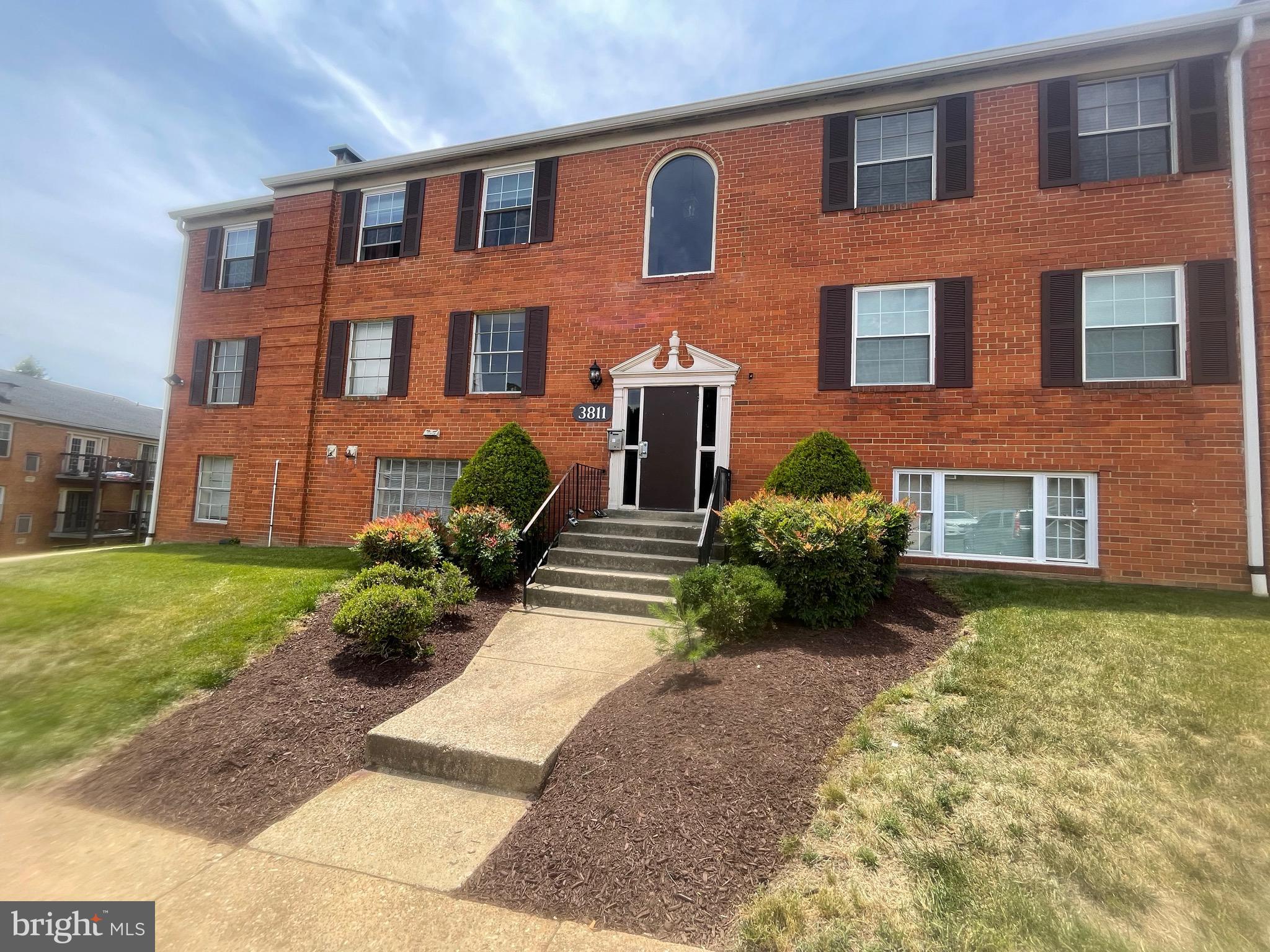 3811 Swann Road, Unit 202 Suitland, MD 20746 - Photo 2 of 38
