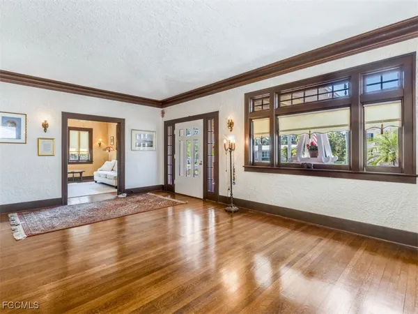 $831,000 | 1249 Osceola Drive, Fort Myers, FL 33901