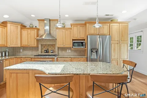 $1,075,000 | 149 Old Redding Road, Redding, CT 06896