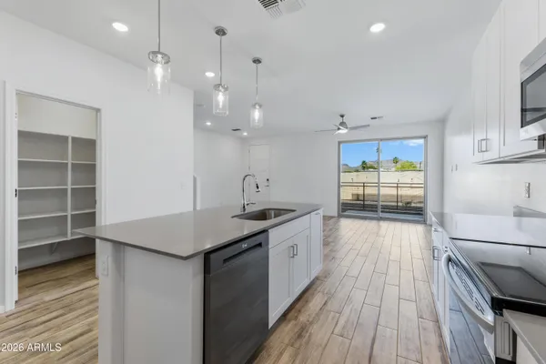 $414,880 | 651 North Ironwood Drive, Unit 61, Apache Junction, AZ 85120