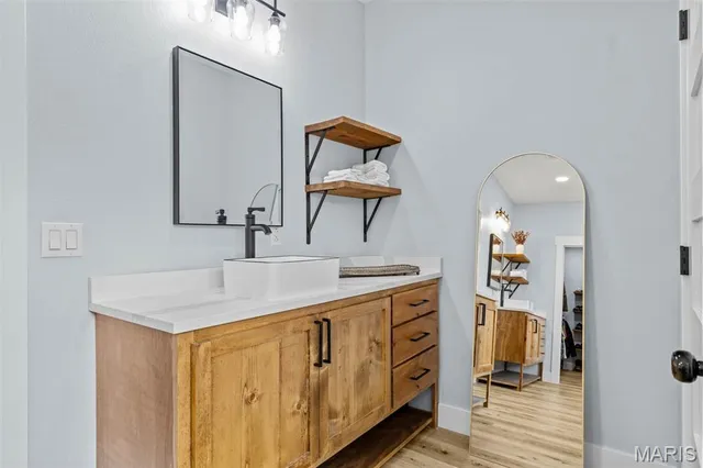 $328,000 | 2706 Town Drive, Mountain Grove, MO 65711