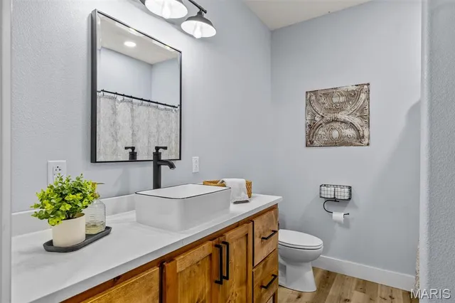 $328,000 | 2706 Town Drive, Mountain Grove, MO 65711