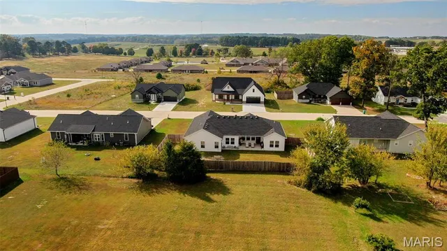 $328,000 | 2706 Town Drive, Mountain Grove, MO 65711