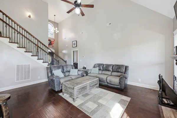 $710,000 | 2908 Gunn Road, Springfield, TN 37172