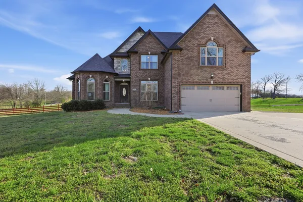 $710,000 | 2908 Gunn Road, Springfield, TN 37172