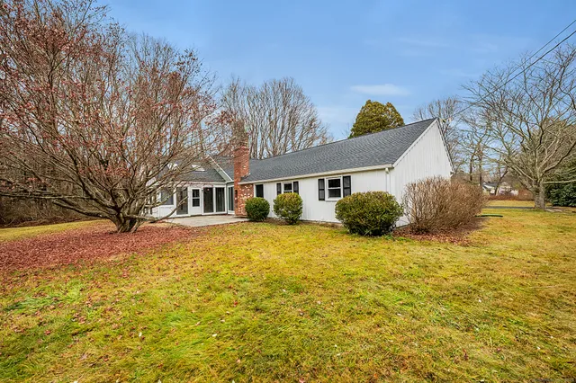 $699,900 | 3 Whippoorwill Road, Old Lyme, CT 06371