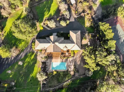 $2,895,000 | 2220 Grove Street, Sonoma, CA 95476