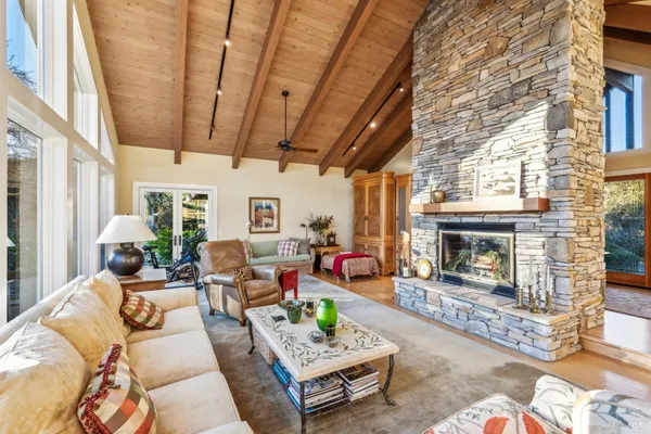 $2,895,000 | 2220 Grove Street, Sonoma, CA 95476