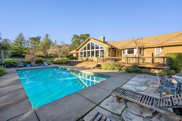 $2,895,000 | 2220 Grove Street, Sonoma, CA 95476