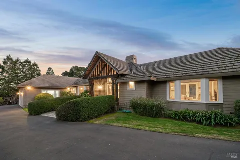 $2,895,000 | 2220 Grove Street, Sonoma, CA 95476