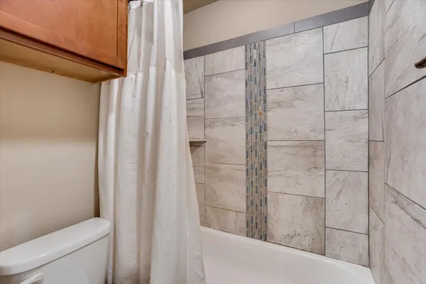 $1,850 | 154 Woodcreek Drive, Unit 1, Wimberley, TX 78676