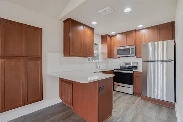 $1,850 | 154 Woodcreek Drive, Unit 1, Wimberley, TX 78676