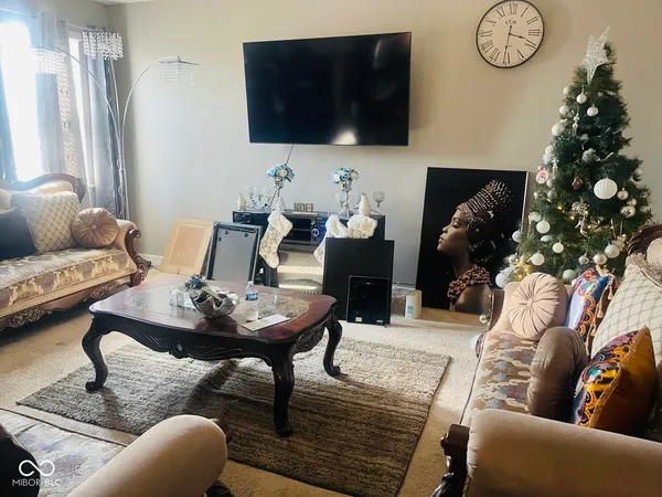 $400,000 | 1796 Doncaster Drive, Avon, IN 46123