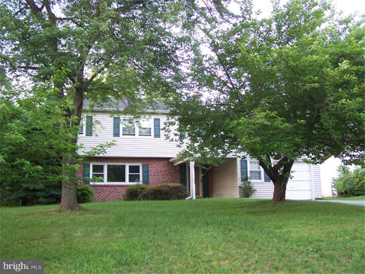 633 Meadowlark Road Audubon, PA 19403 - Photo 1 of 17 Exterior Front