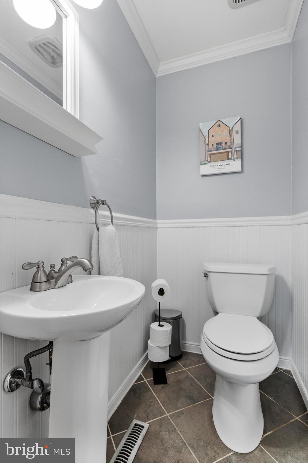 201 Hamilton Road Marlton, NJ 08053 - Photo 22 of 50 a bathroom with a toilet sink and mirror