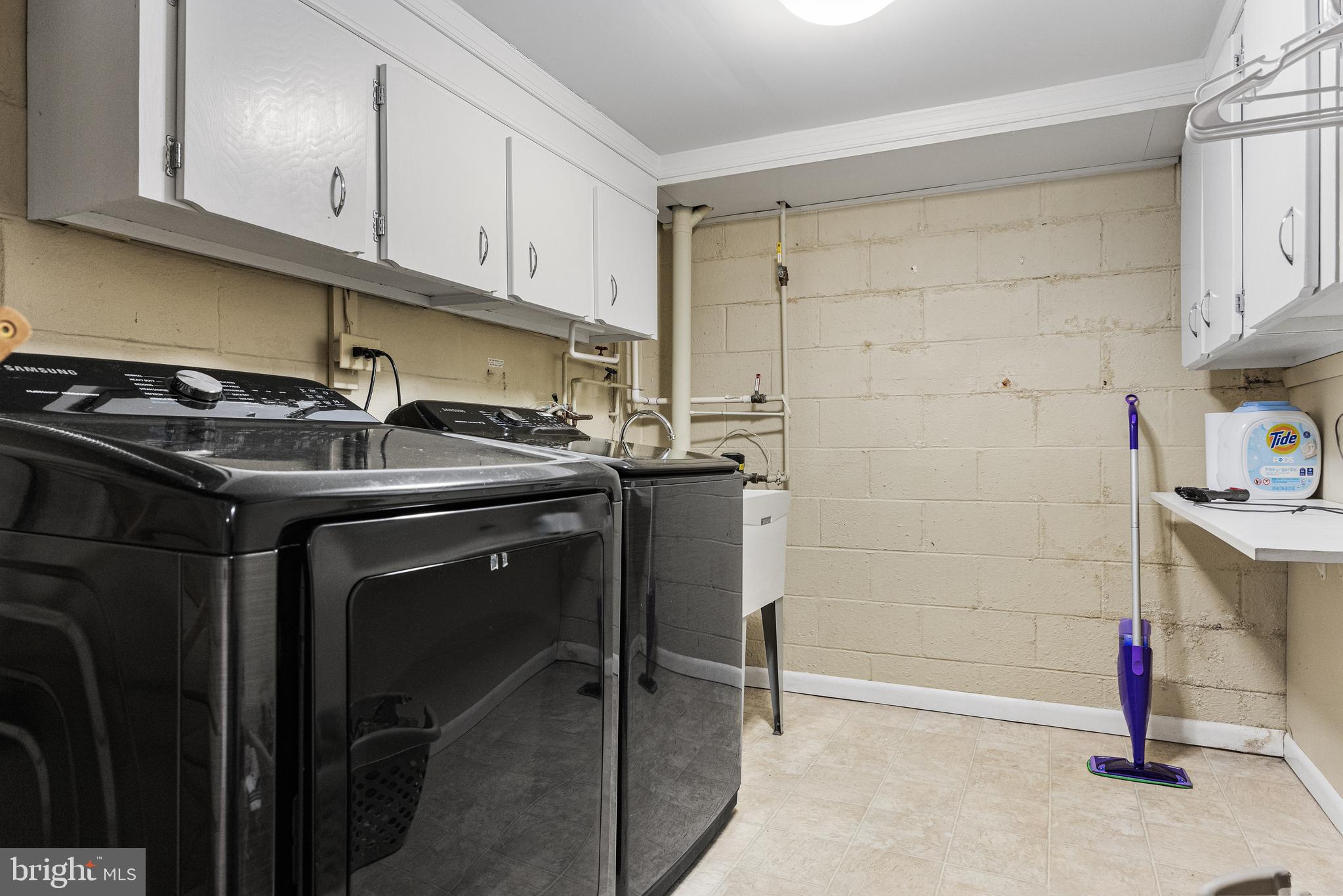 201 Hamilton Road Marlton, NJ 08053 - Photo 38 of 50 a utility room with cabinets