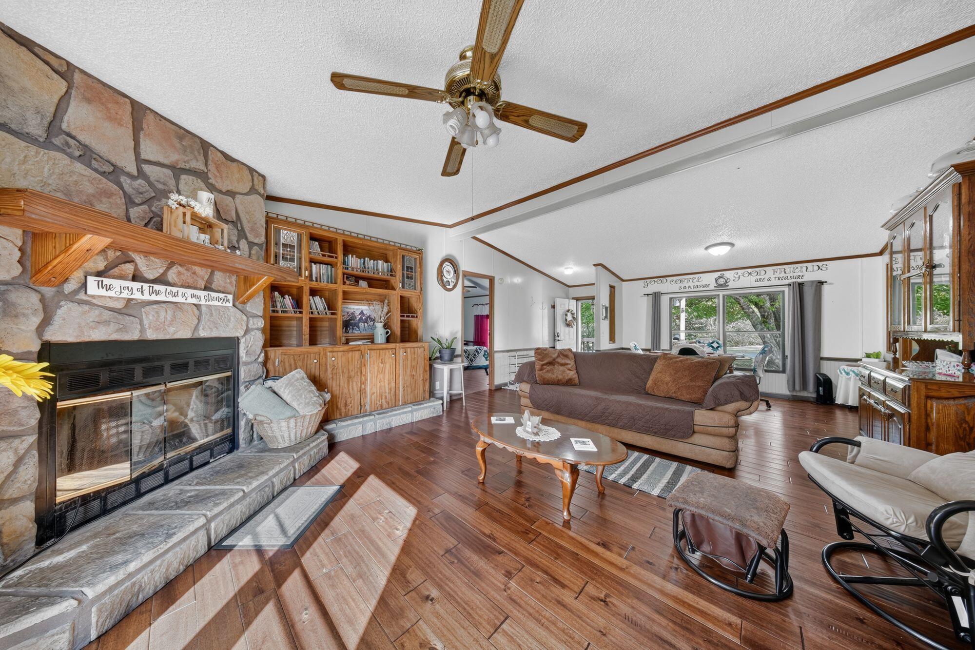 1886 Lewis Road Crofton, KY 42217 - Photo 4 of 43 1-4