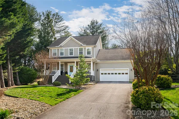 $695,000 | 305 Woodview Court, Fletcher, NC 28732