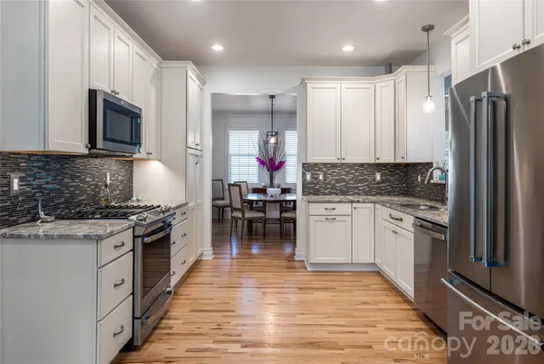 $695,000 | 305 Woodview Court, Fletcher, NC 28732