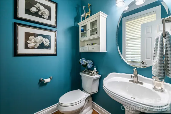 $695,000 | 305 Woodview Court, Fletcher, NC 28732