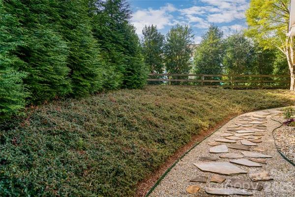 $695,000 | 305 Woodview Court, Fletcher, NC 28732