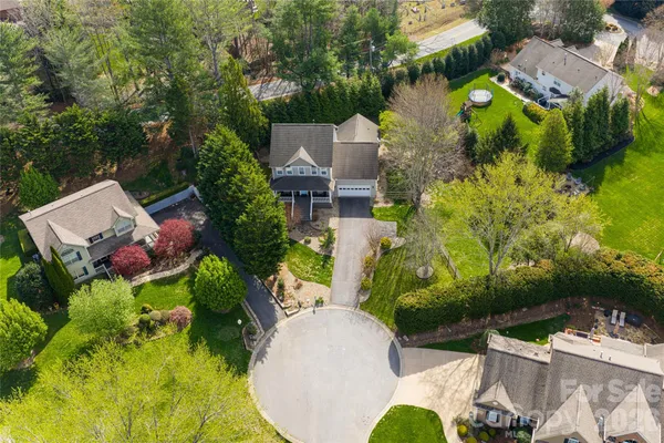 $695,000 | 305 Woodview Court, Fletcher, NC 28732