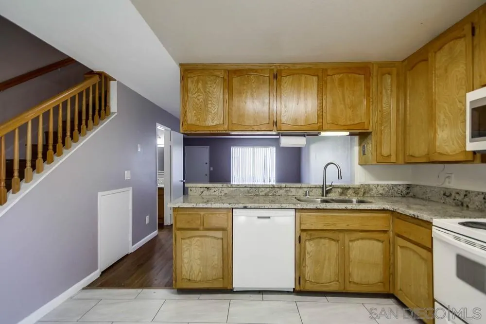 8317 Panorama Ridge Court Spring Valley, CA 91977 - Photo 8 of 29 Gallery Image 8
