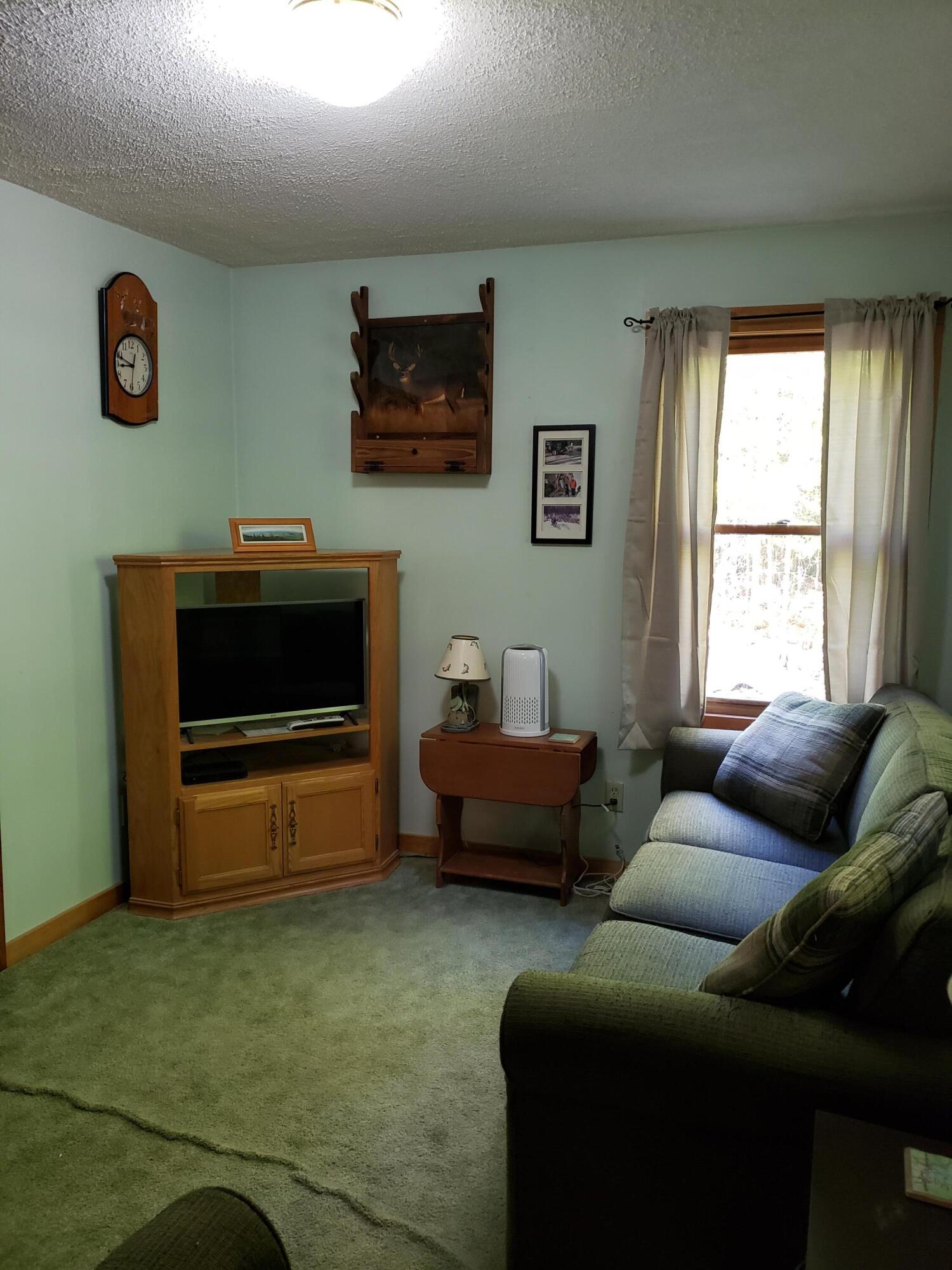 343 North Ridge Road Beaver Cove, ME 04441 - Photo 25 of 46 Den/TV Room