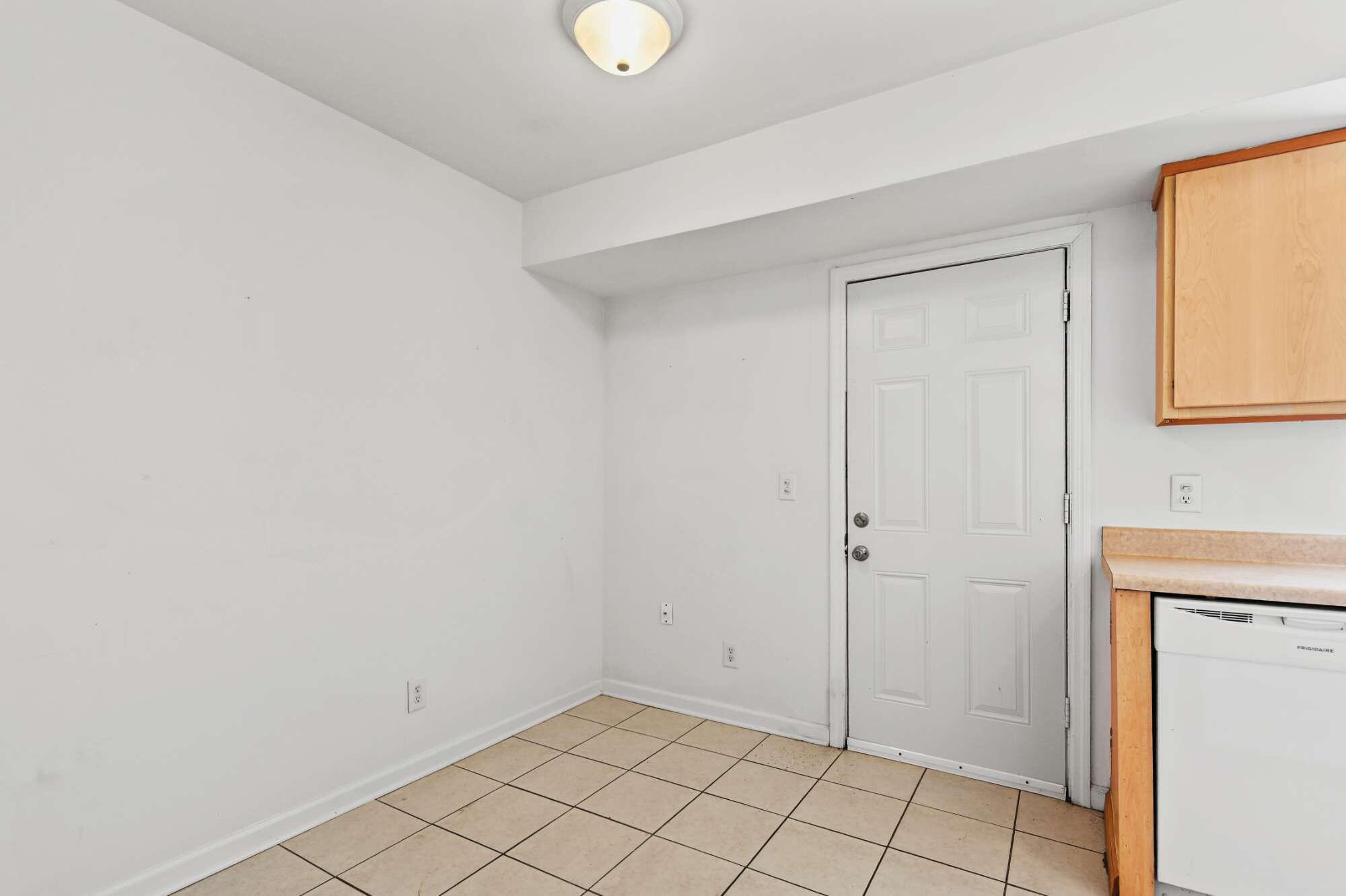 2107 Rondo Street, Unit 104 Charleston, SC 29414 - Photo 4 of 14 _DSC2599
