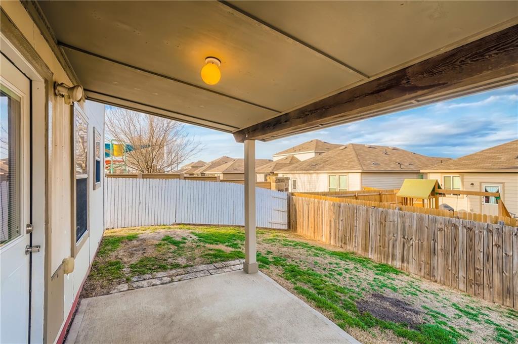612 Copper Court Jarrell, TX 76537 - Photo 26 of 27 a view of a backyard