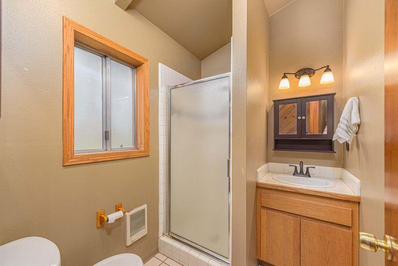 60834 Defiance Street Bend, OR 97702 - Photo 29 of 47