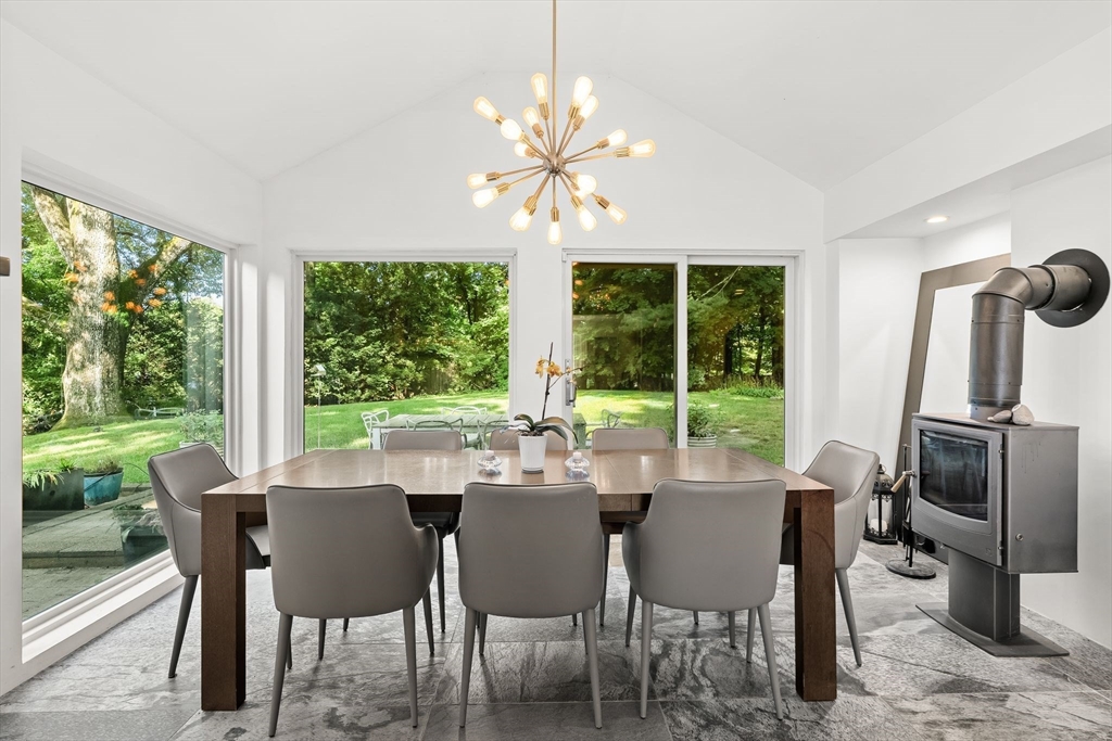 44 Windemere Road Wellesley, MA 02481 - Photo 15 of 39