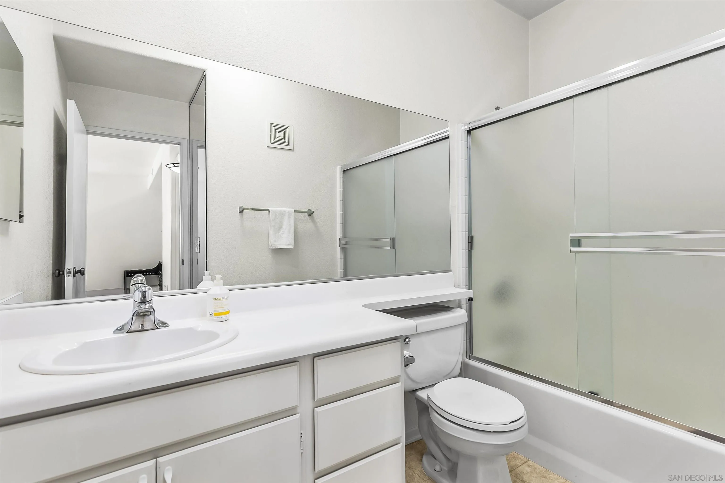 3177 Dehesa Road, Unit 14 El Cajon, CA 92019 - Photo 23 of 53