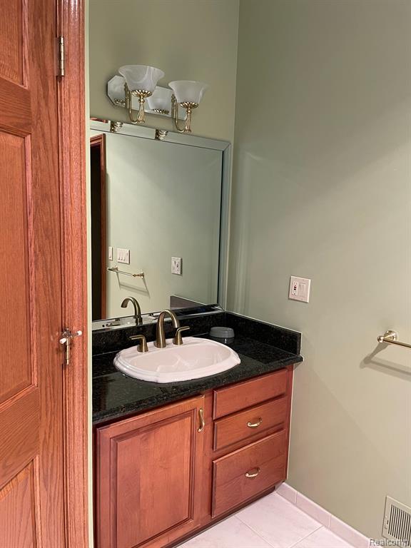 305 East Avon Road Rochester Hills, MI 48307 - Photo 17 of 25