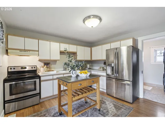 $449,000 | 7035 North Catlin Avenue, Portland, OR 97203