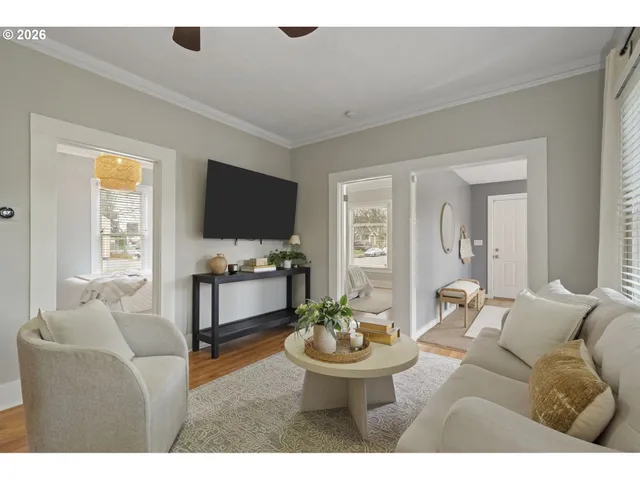 $449,000 | 7035 North Catlin Avenue, Portland, OR 97203