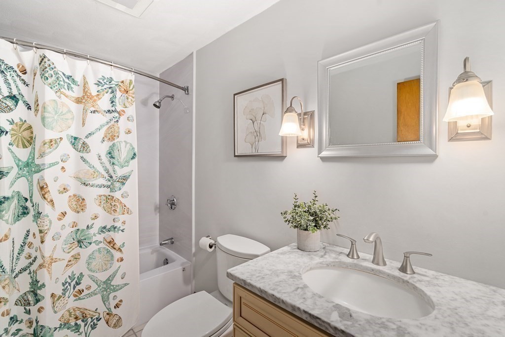 17 Valley Road Sharon, MA 02067 - Photo 23 of 32 Gallery Image 23