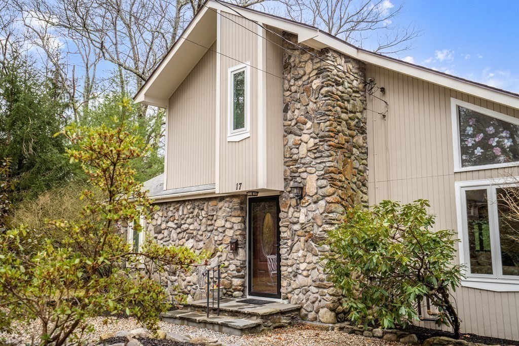 17 Valley Road Sharon, MA 02067 - Photo 3 of 32 Gallery Image 3