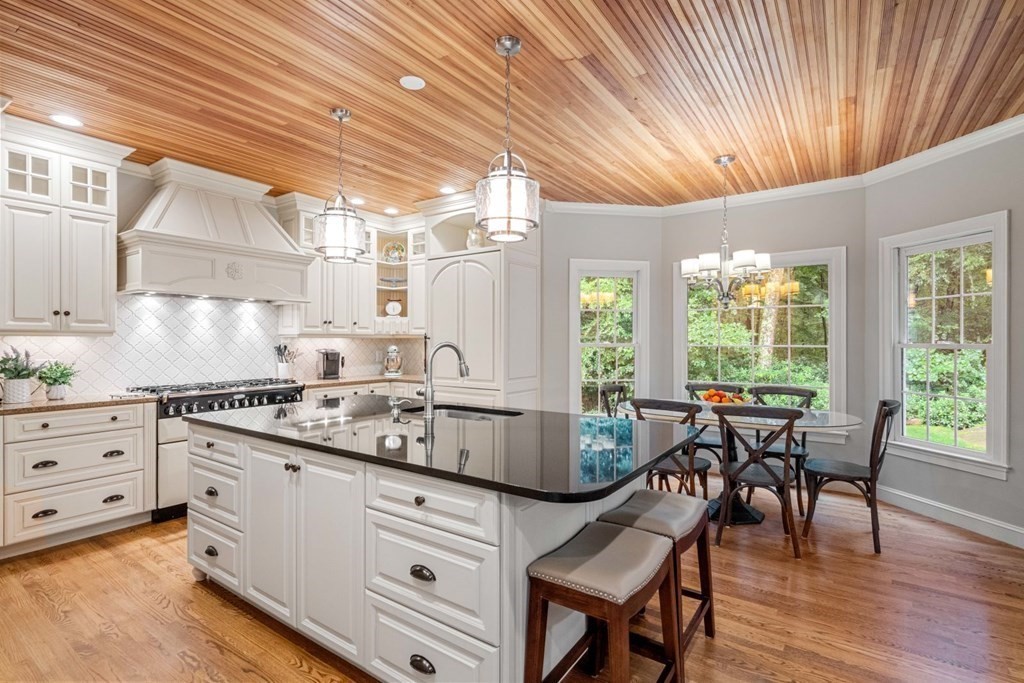 14 Falcon Ridge Drive Hopkinton, MA 01748 - Photo 9 of 42 Gallery Image 9