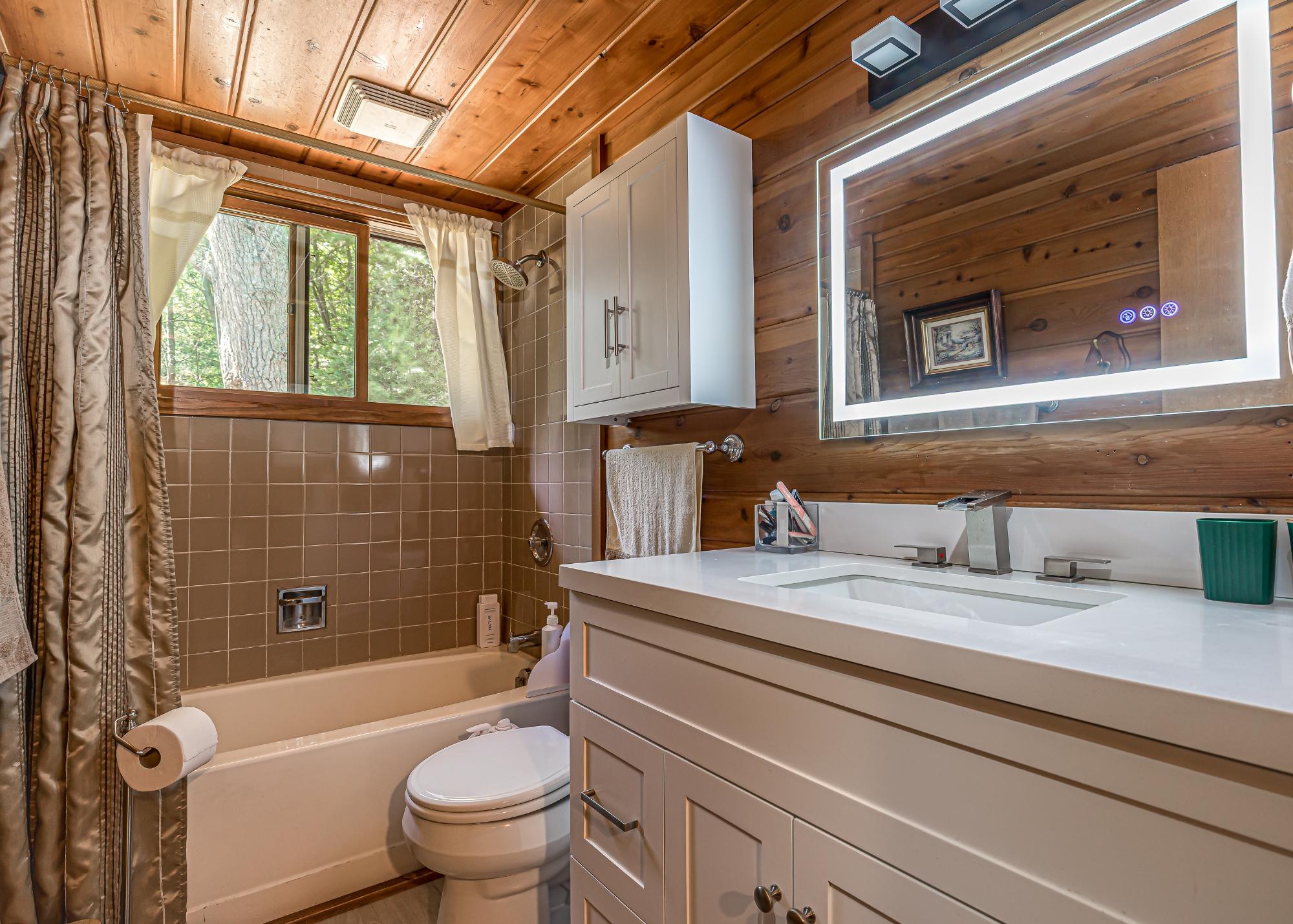 7389 Deerwood Road Minocqua, WI 54548 - Photo 9 of 33 Gallery Image 9