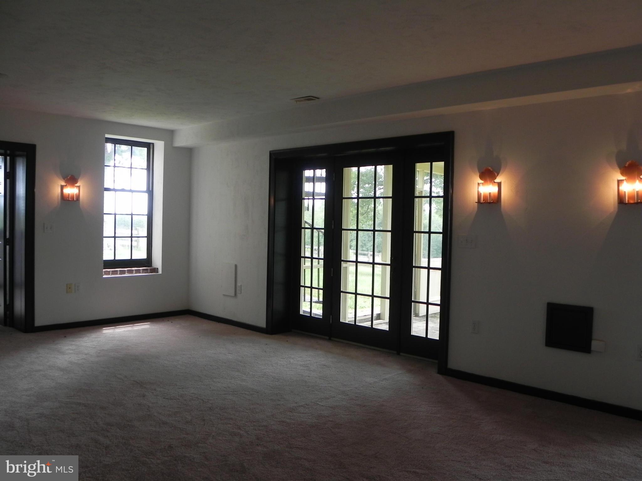 17601 Whites Store Road Dickerson, MD 20842 - Photo 22 of 30 Basement